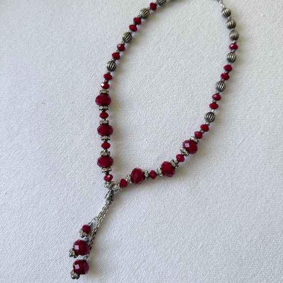 Unique Artisan Necklace - Red Crystal and Silver Delicacy - Picture 3 of 4